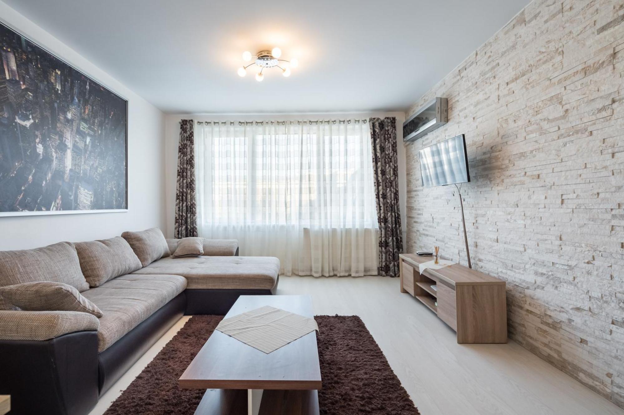 Top Location With Iconic View - Sala Palatului Bucarest Esterno foto